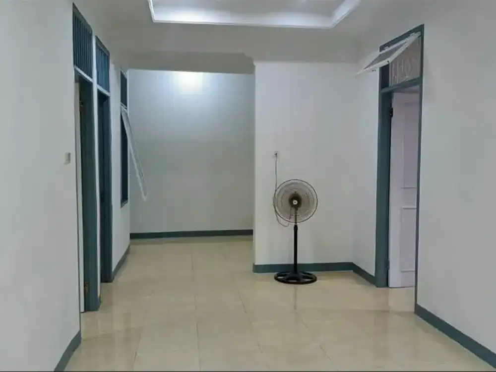 Rumah Siap Huni di Komplek Taman Harapan Baru Bekasi!