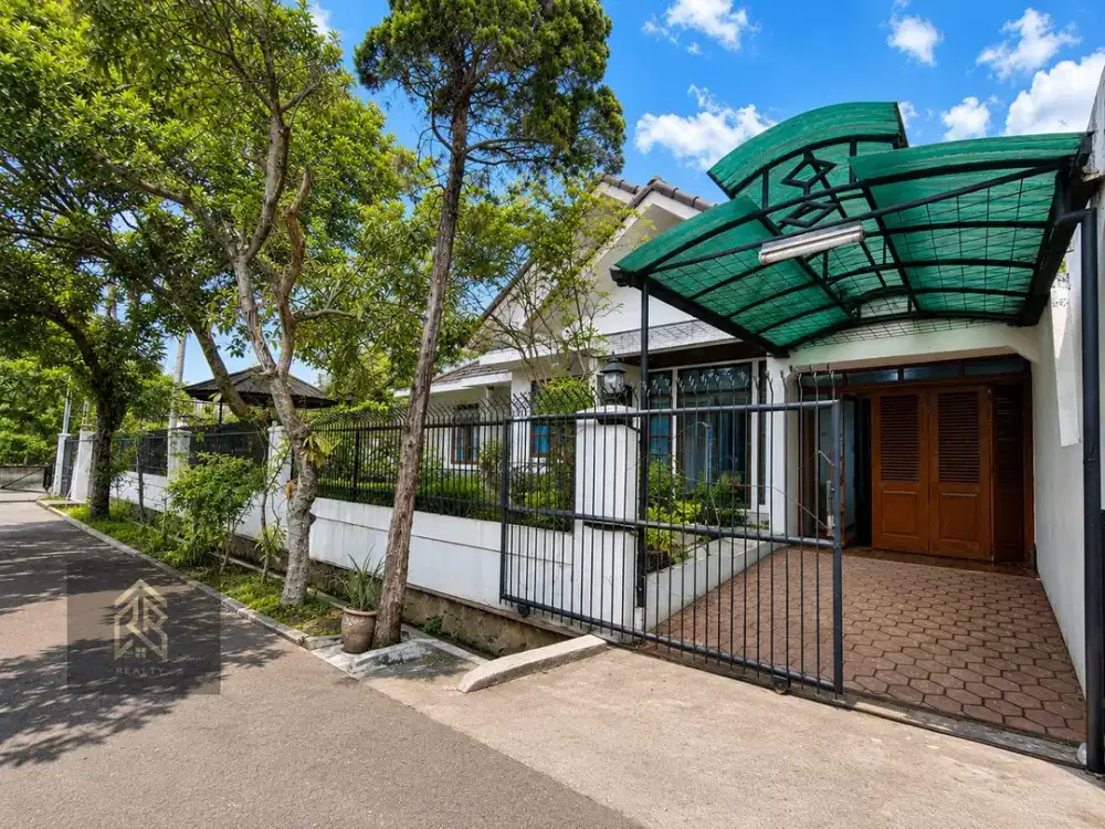 RUMAH HOOK DI ARCAMANIK BANDUNG Lokasi Strategis Harga Nego