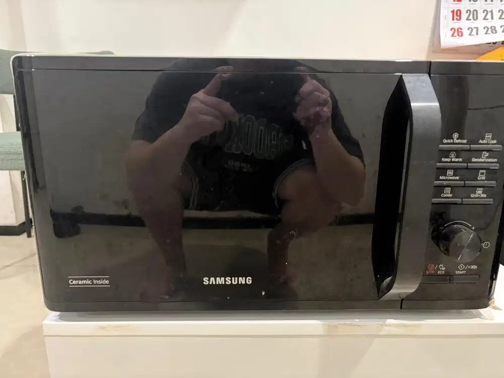 Jual Microwave Samsung mg23k3505ak bekas, pembelian 2020 di Hartono