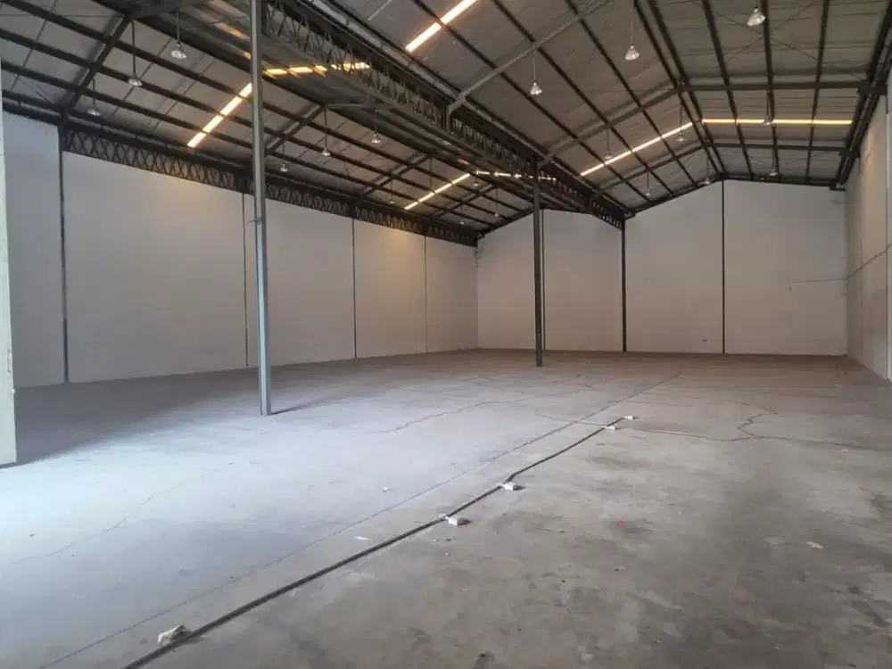 Disewakan Gudang Gandeng Waringin Warehouse Izin Industri & Akses Kontainer
