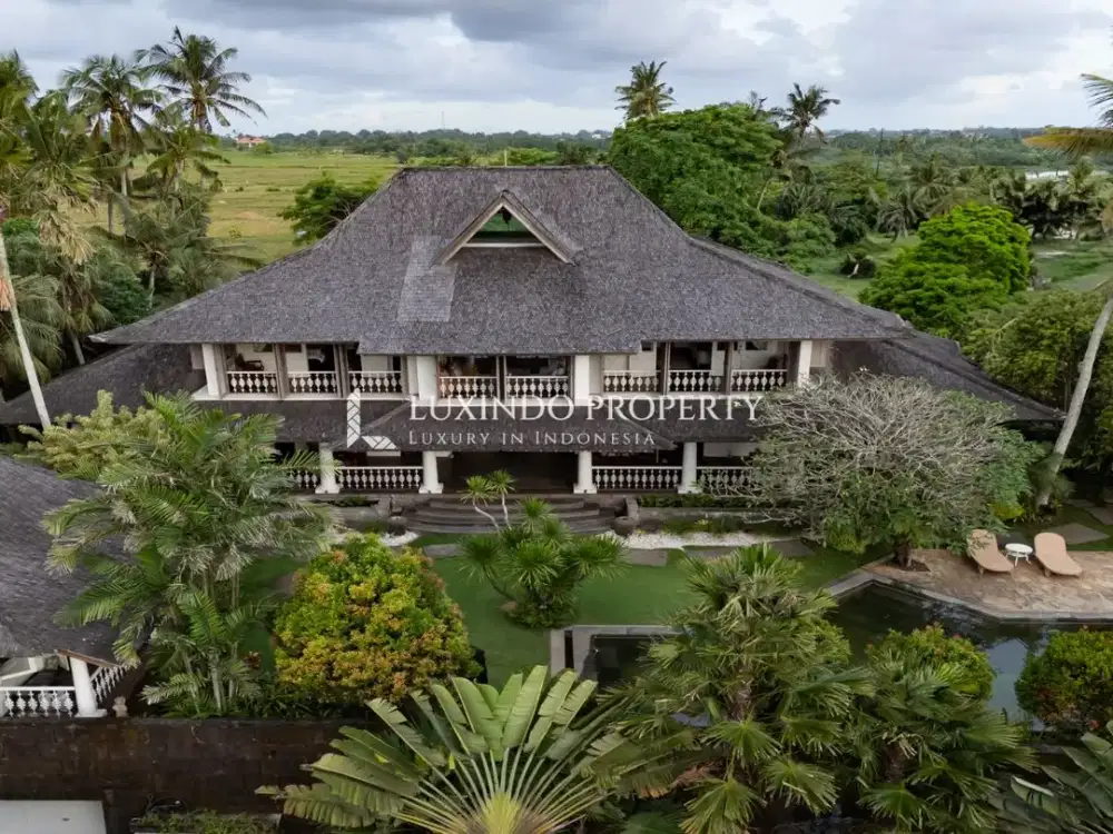 DIJUAL VILLA DENGAN 4 KAMAR TIDUR DI TABANAN