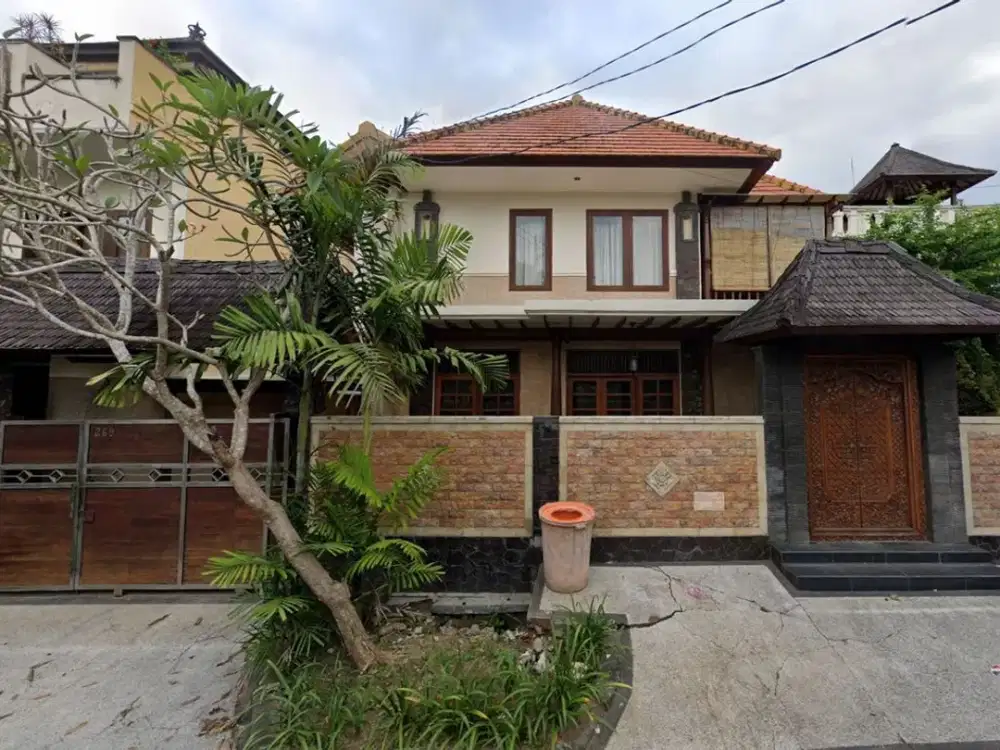 Villa Luas 4 Kamar Tidur Fully Furnished Disewakan di Mumbul