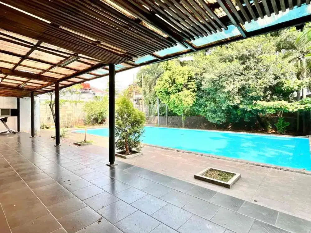 Dijual rumah cantik design. modern dalam town house di Pondok Pinang jaksel