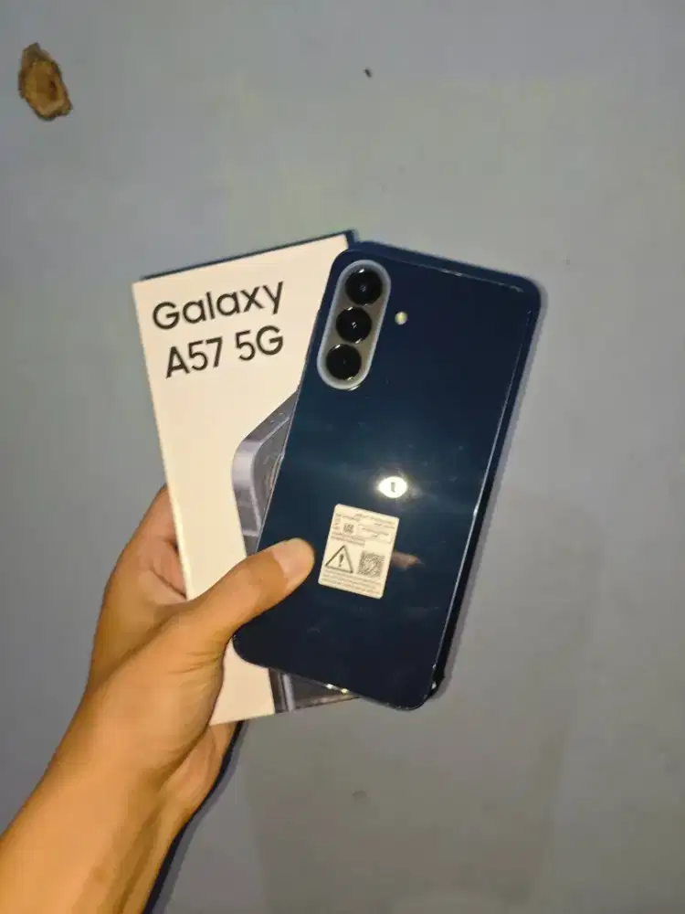 Samsung a57 12/256 gb