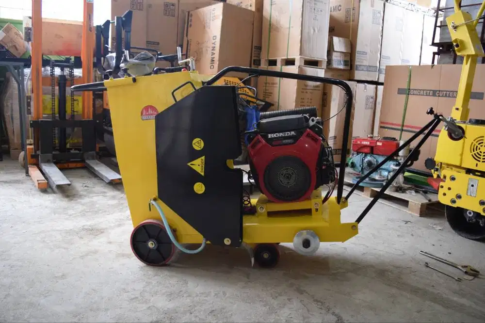 EVERYDAY Gasoline 24 inch Concrete Cutter CNQ26