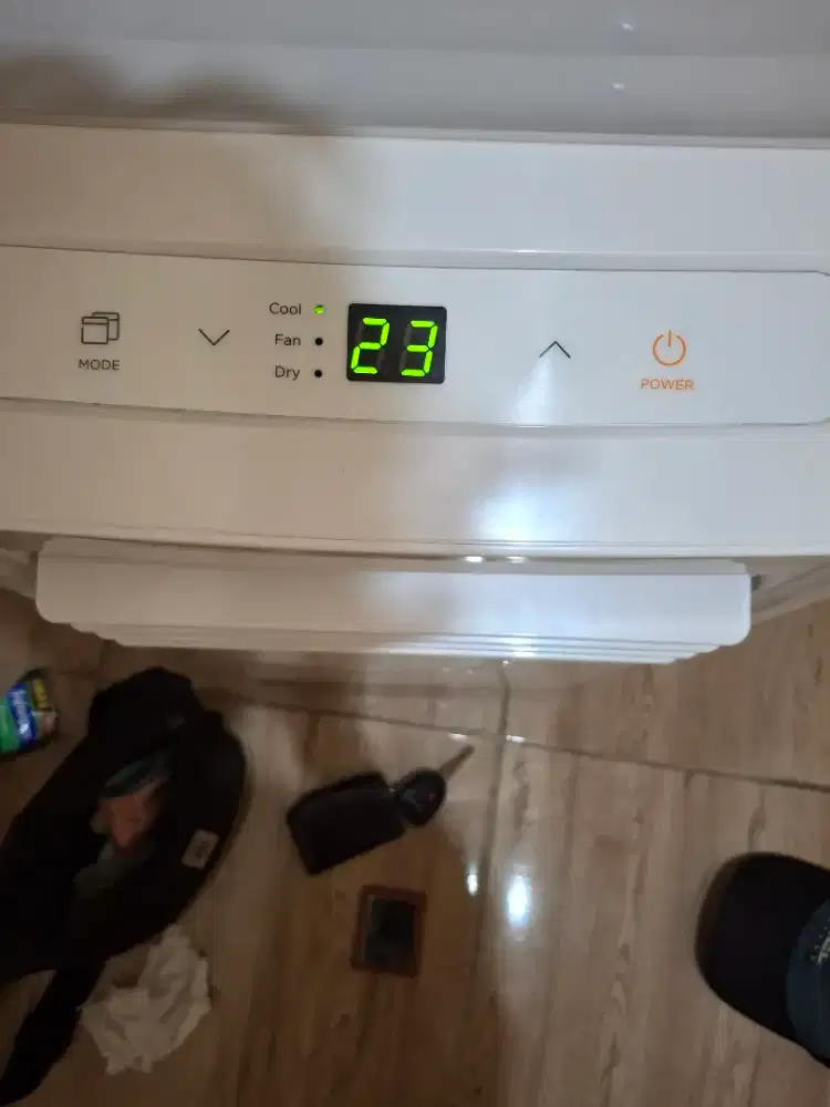 Midea 0.5 pk baru buka dus saja karna di kontrakan mcb 2 amper gk kuat