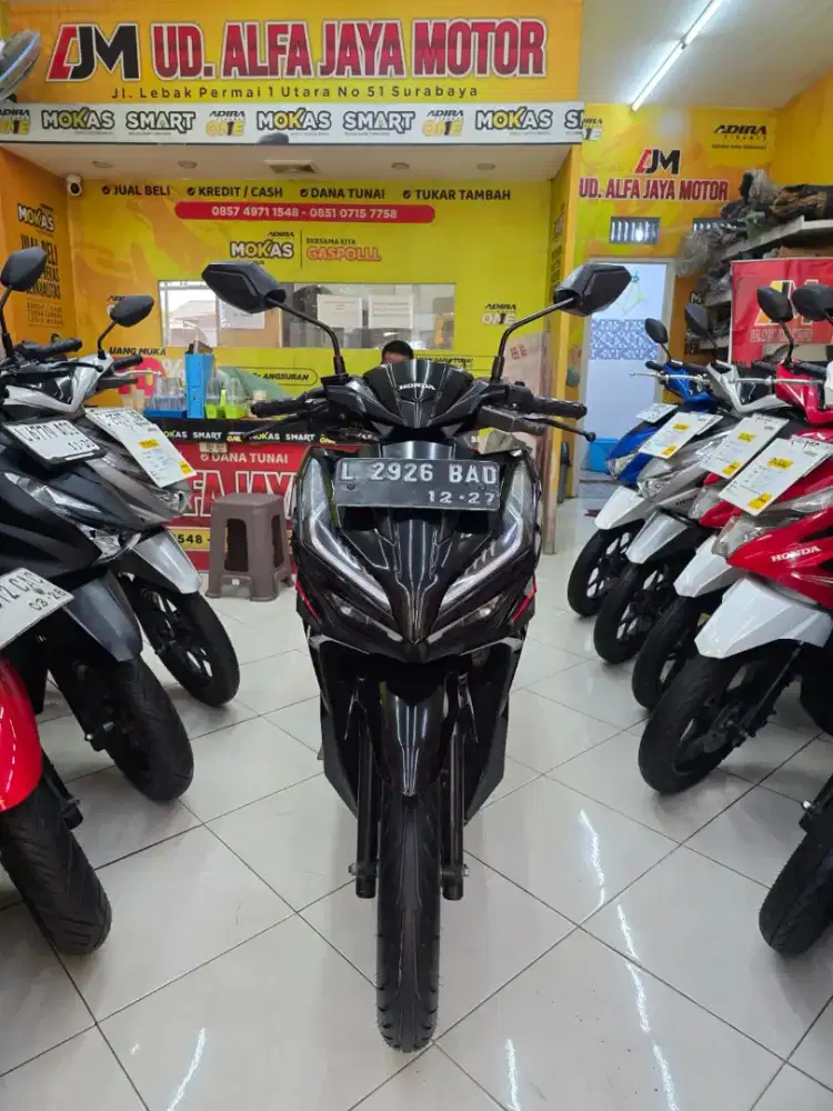 Kredit murah * New Vario 125 CBS th 2022