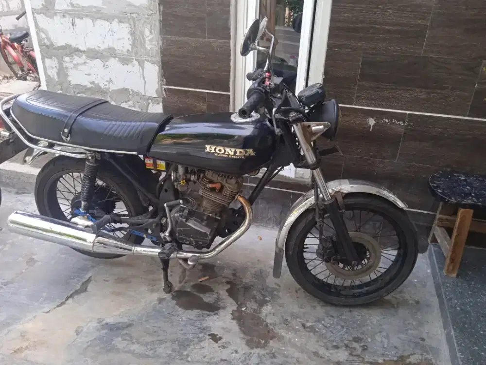 Motor gl 100 tahun 1989