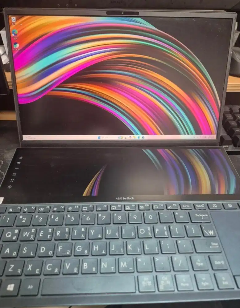 Asus Zenbook Duo UX481FL