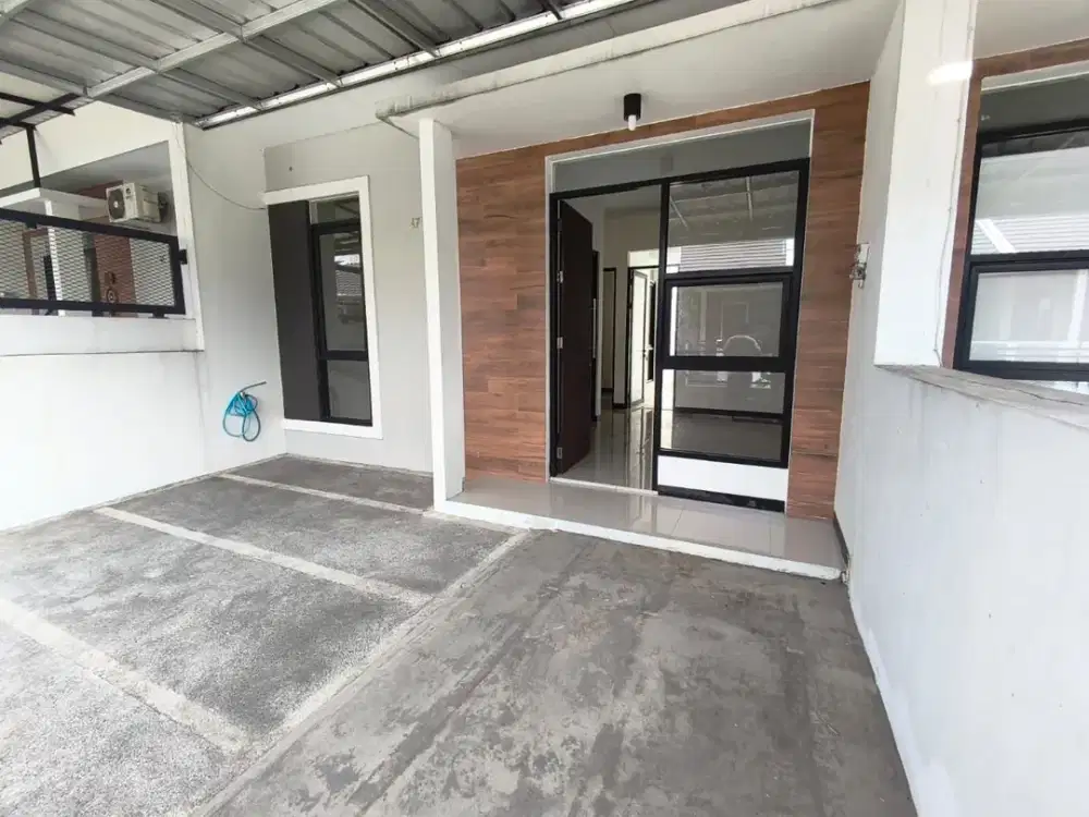 Dijual rumah 1 lantai di Bloomingville Taman Kopo Indah