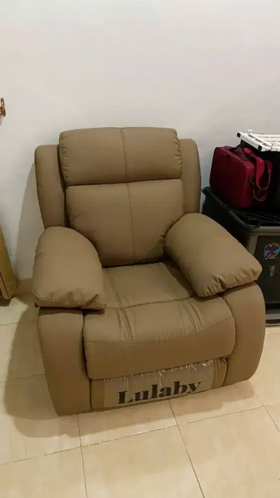 Sofa recliner lulaby. Second Mulus