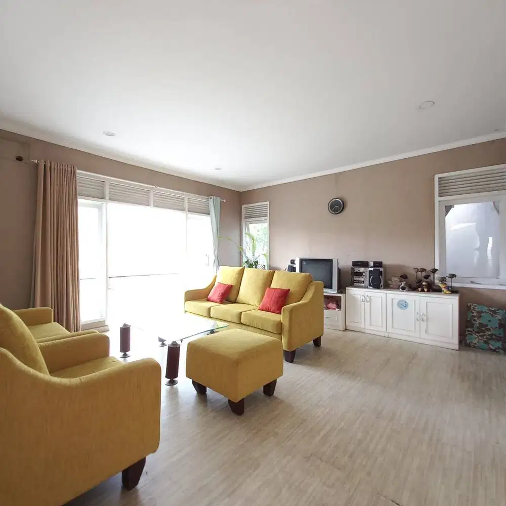 Rumah Cantik Idaman Strategis Nyaman Kota Baru Parahyangan