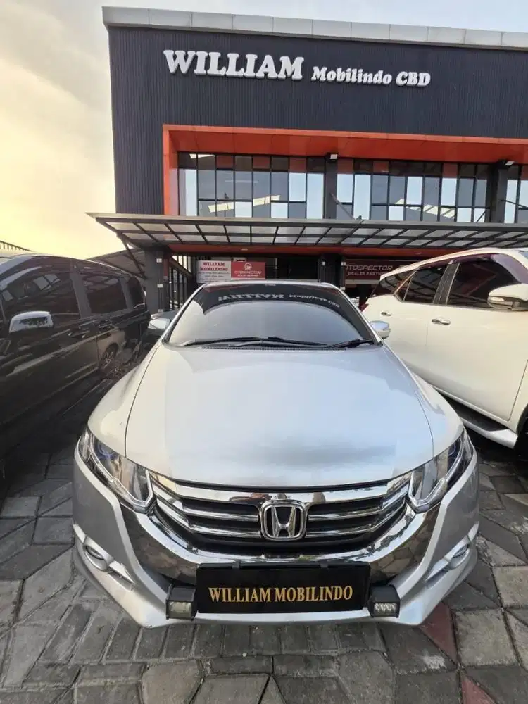 Honda Odyssey 2.4 Tahun 2012 Kondisi mulus sangat Terawat Antik