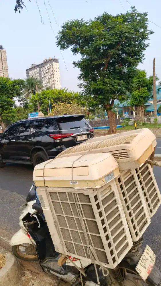 Menerima AC bekas dan rusak , siap jemput kelokasi