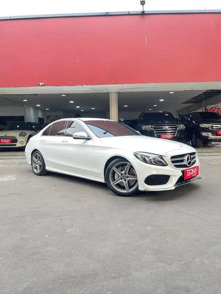 Mercedes Benz C200 W205 AMG Line 2018 Putih