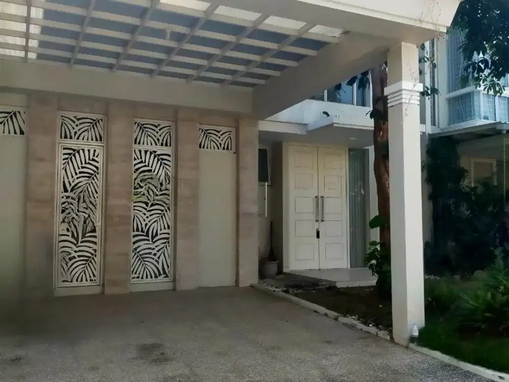 Rumah Pakuwon City Semi Furnished Grand Island Pakuwon City