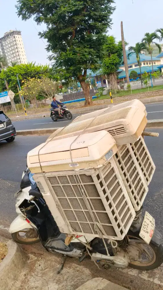 Menerima AC bekas dan rusak , siap jemput kelokasi