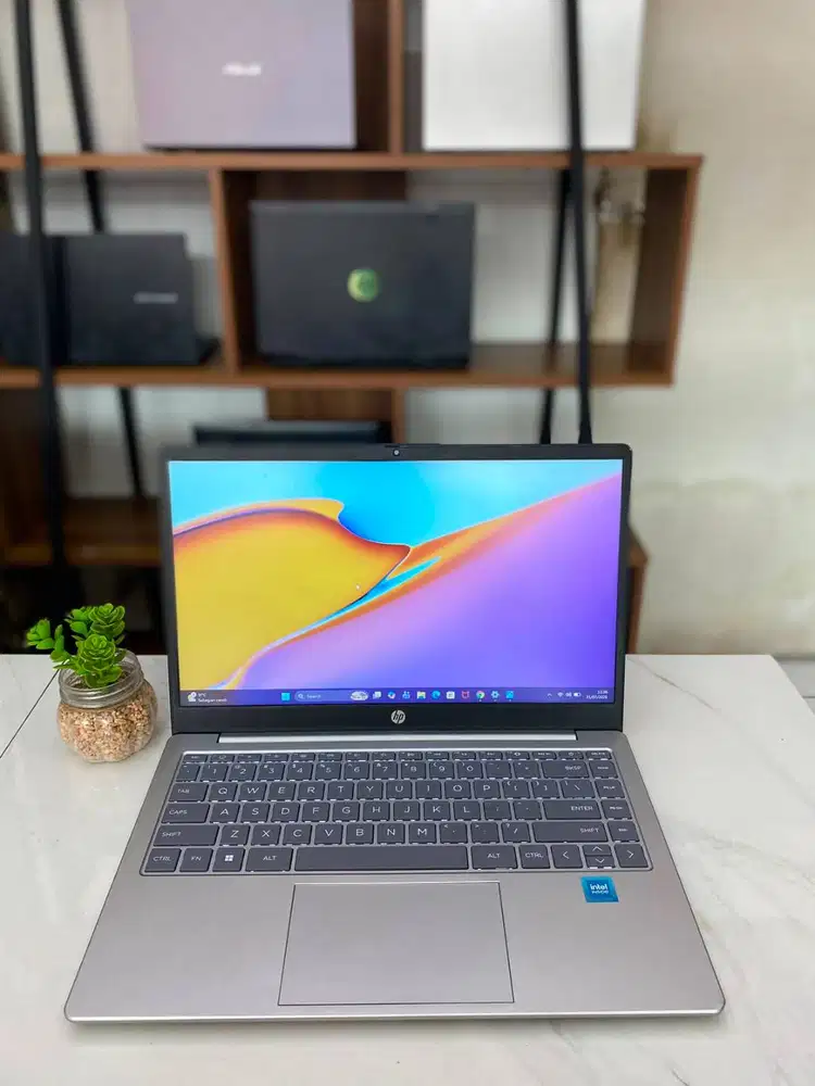 HP 14-EP0088TU INTEL CORE I3-N305 RAM 8 GB SSD 512 GB INTEL UHD GRAPHI