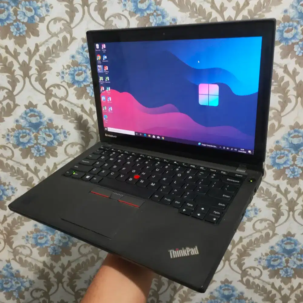 Lenovo Thinkpad X250 Touchscreen Core i5 5300U Ram 8GB SSD 512GB