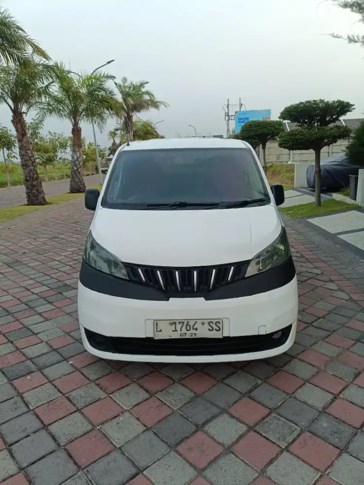 Nissan evalia 1.5 SV th 2013