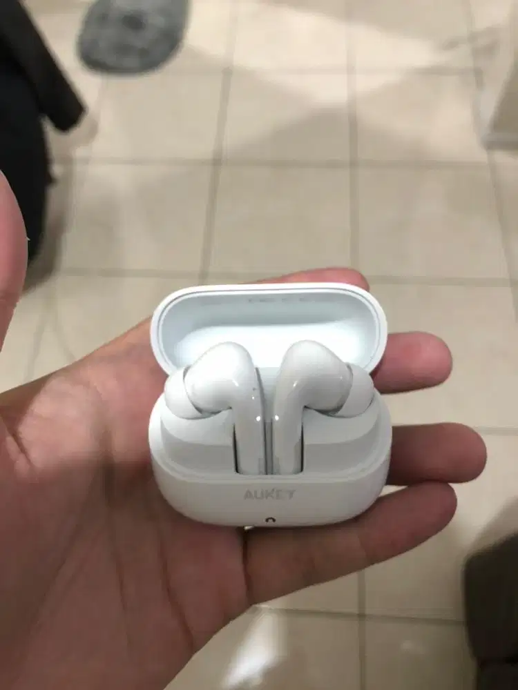 Earphone Wirelles Bluetooth Aukey