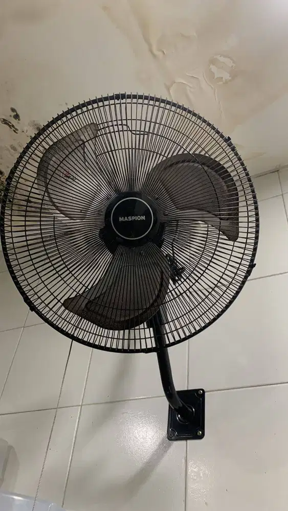 Kipas Angin Dinding