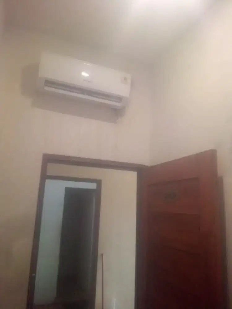Jasa service AC bongkar pasang AC cuci AC si freon AC