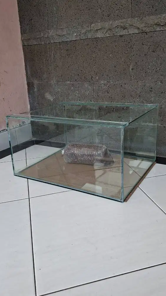 Akuarium 50x25x40 + pasir malang 2kg