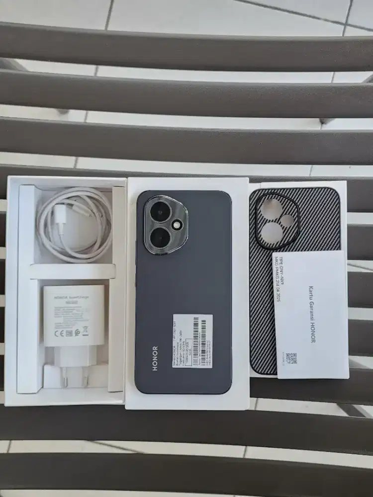Honor 400 5G RAM 12/512GB Garansi 4 Bulan