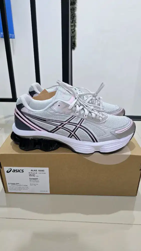 Sepatu Asics Size 42 ORIGINAL