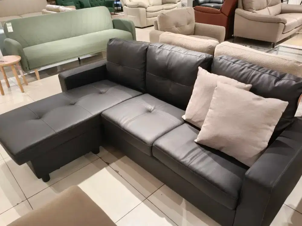 Cicilan Berwick Corner Sofa