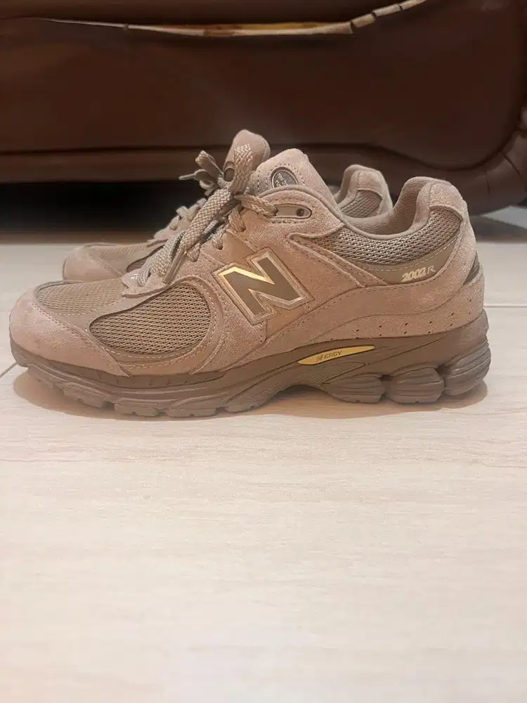 Sepatu New Balance(NB) 2002R ORIGINAL