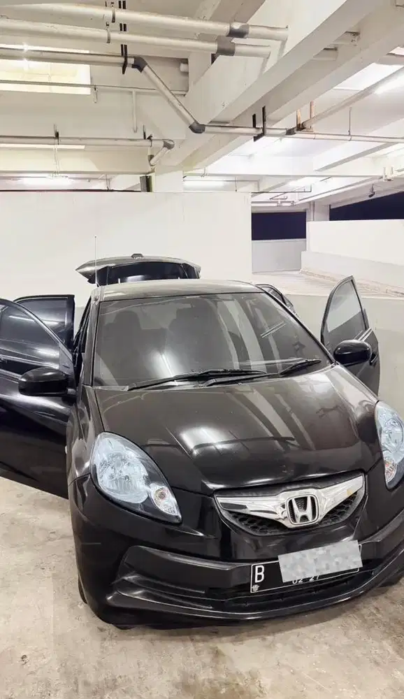 Honda Brio E 2012 Hitam