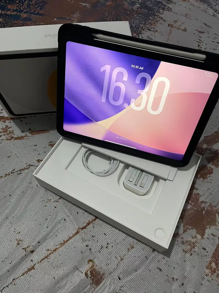 IPAD A16 GEN 11 128GB SILVER FULLSET + Goojodoq + Anti Gores + Case