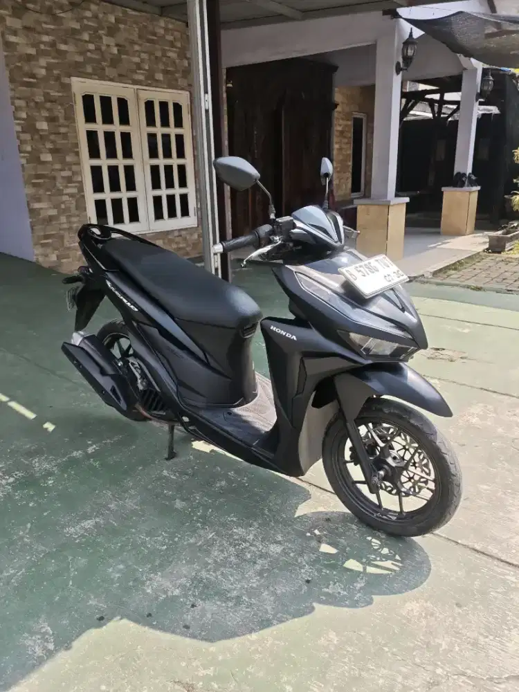 HONDA VARIO 2019 HITAM