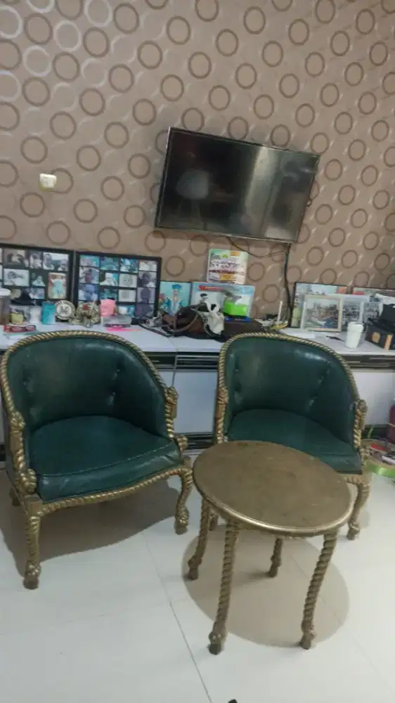 Set Kursi Tamu Klasik Vintage 2 Kursi + 1 Meja