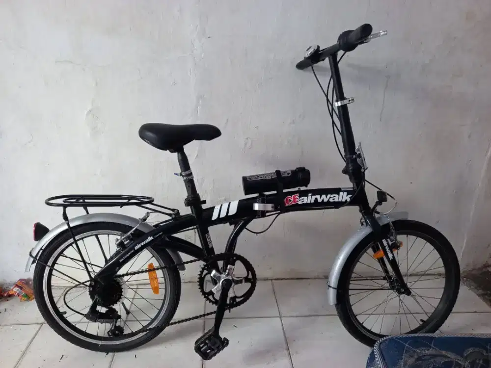 Sepedaa lipat airwalk