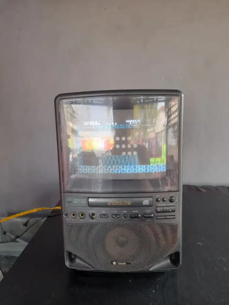 Tv combo crt CARAVELL SL VP10M tv dan vcd player japan langka!
