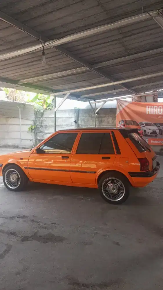 TOYOTA STARLET 1.0 S.E LIMITED TH 90 (AC/PW/PS) SUNKISS