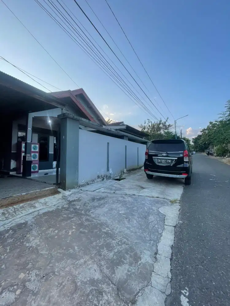 Bismillah Di jual rumah lokasi stretegis dekat RS idaman