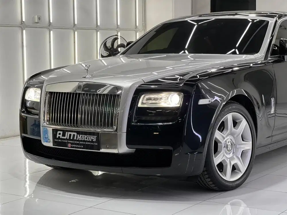 [COLLECTOR'S ITEM] Rolls Royce Ghost 2013