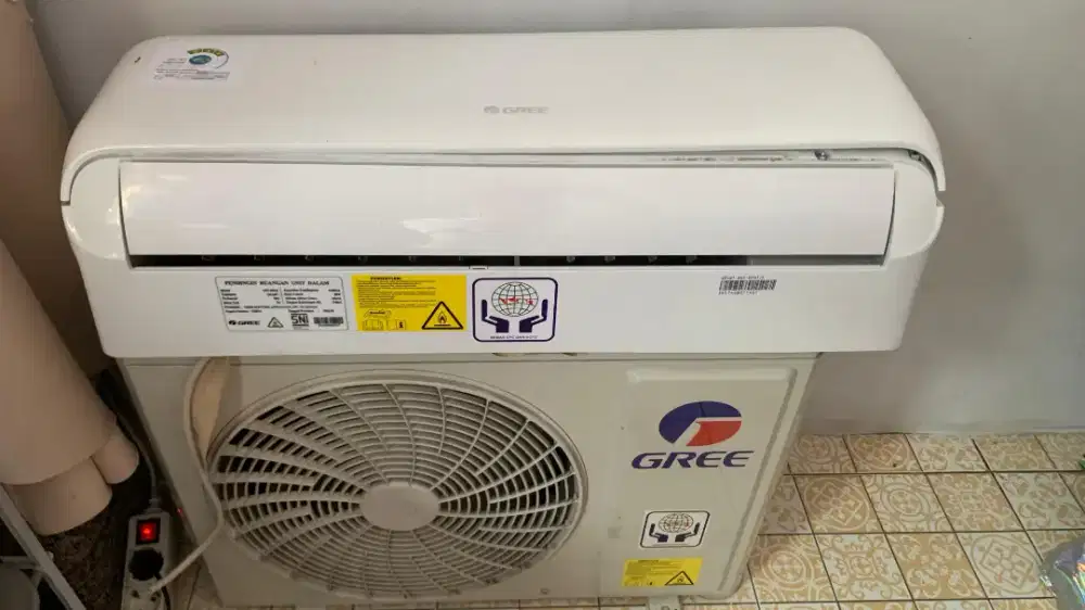 AC Gree Std 1/2 PK Like New
