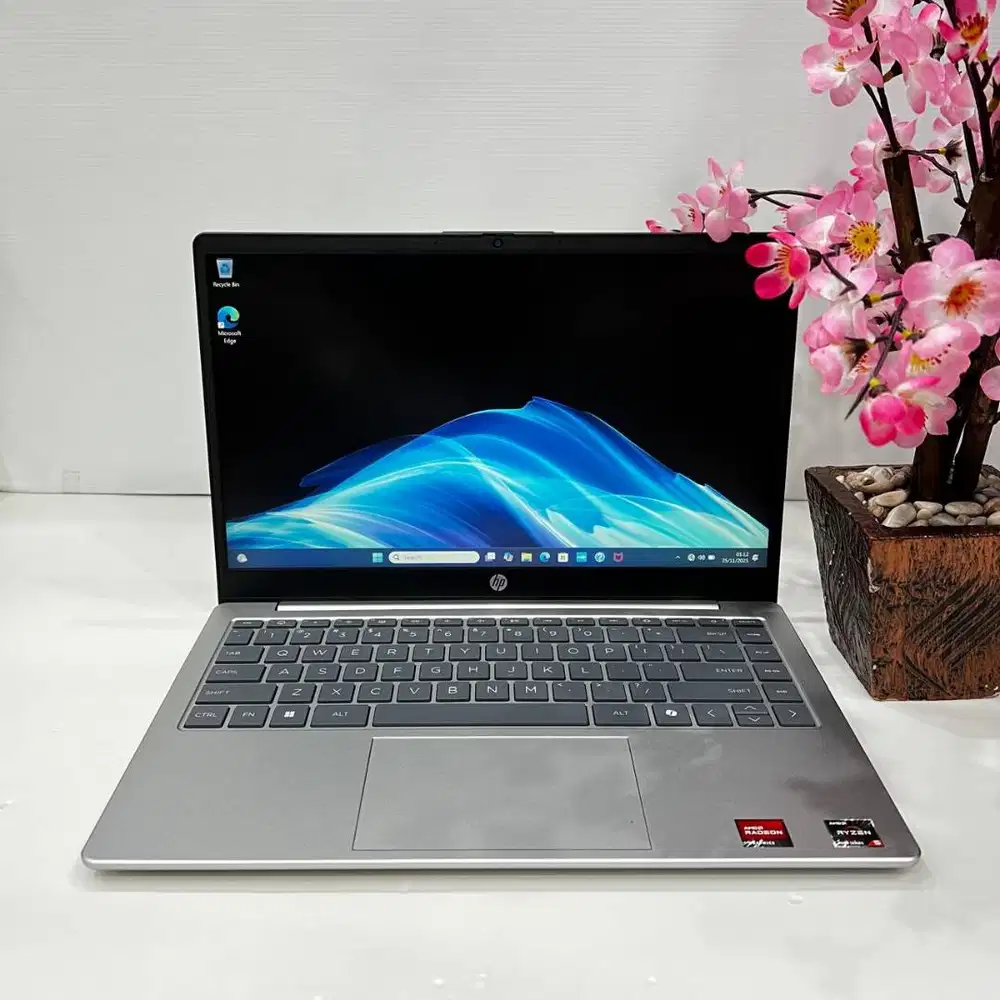 Laptop HP 14 EM0530AU EM0531AU AMD Ryzen 5 7530U 8GB 512GB SSD