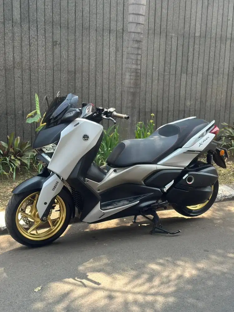 Xmax Connected 2023 Muluss