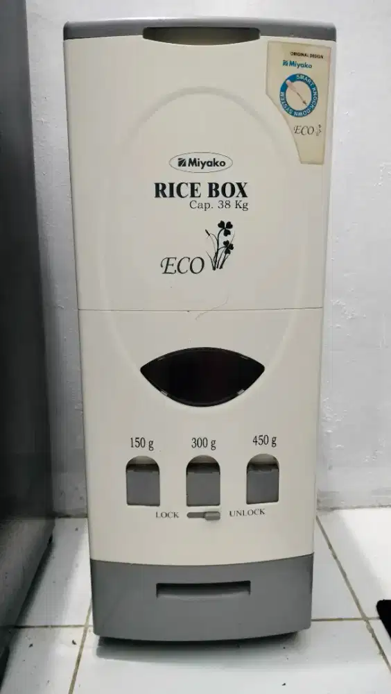 Tempat Beras MIYAKO