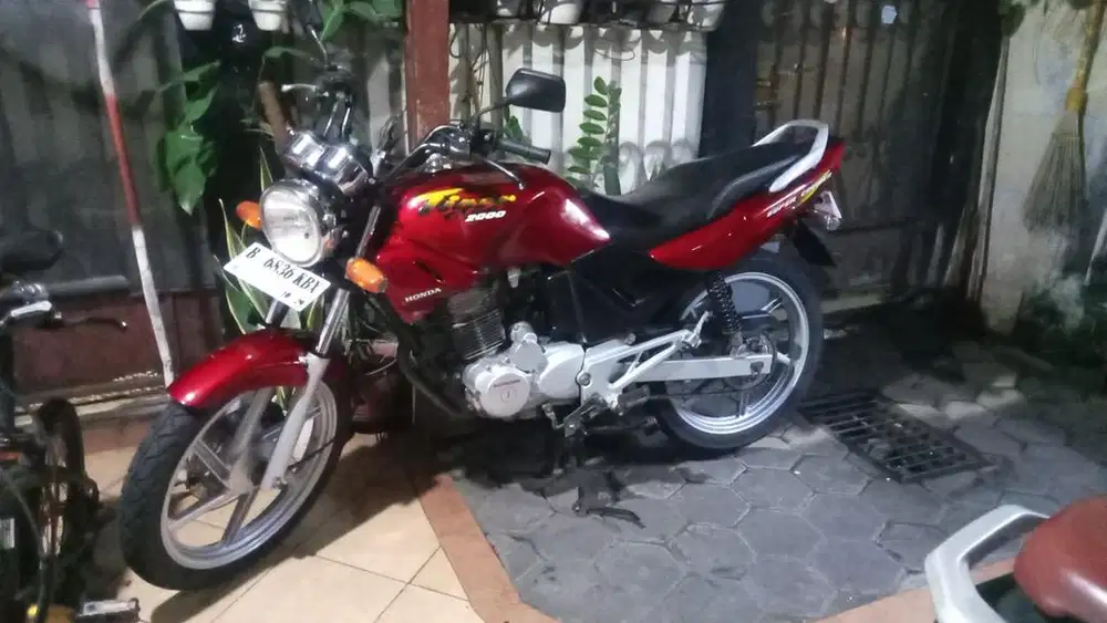 Honda tiger 2000 tahun 2004