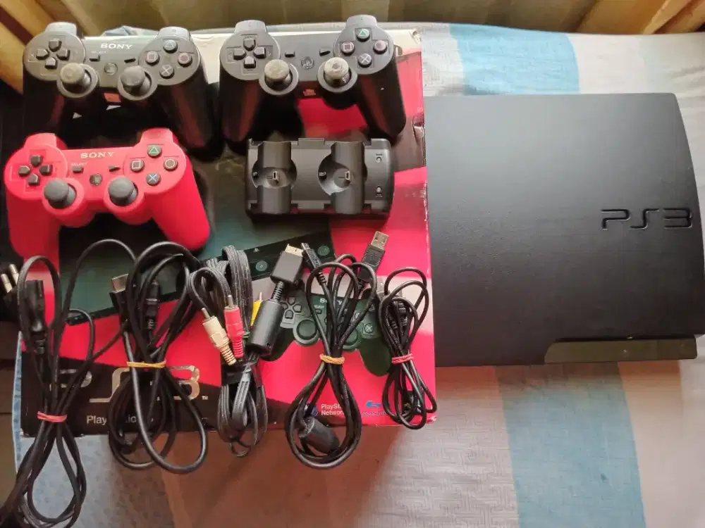 PS 3 slim 500 gb seri 25xx lengkap komplit set