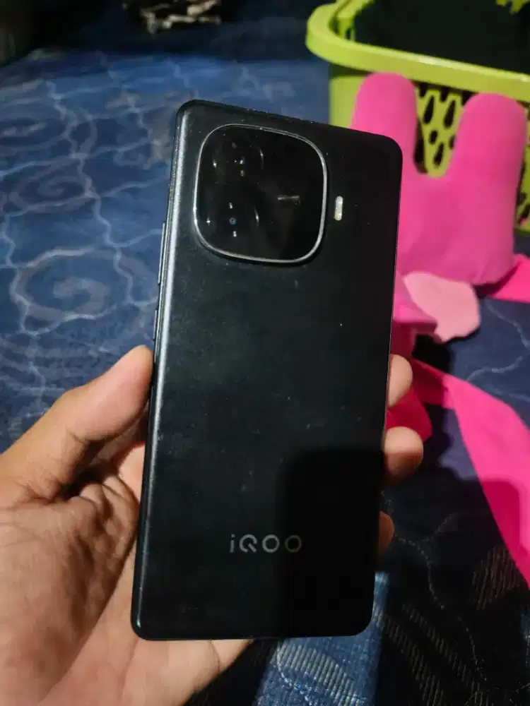iqoo z9 5g 8+8/128 snapdragon 7gen 3