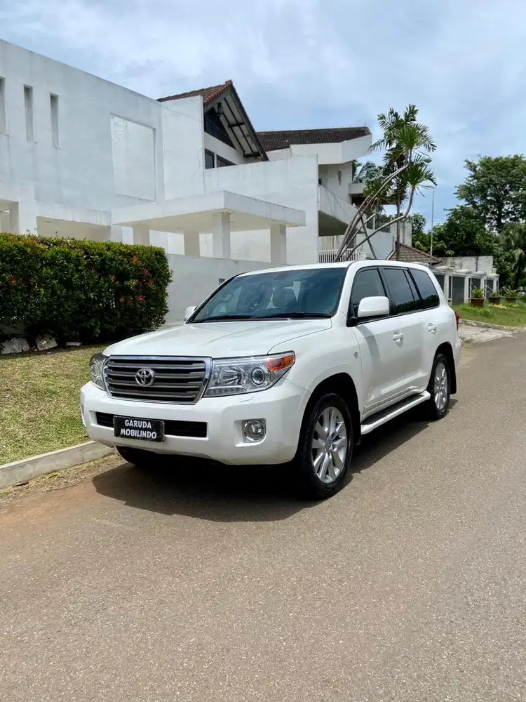FOR SALE! LAND CRUISER TAHUN 2011