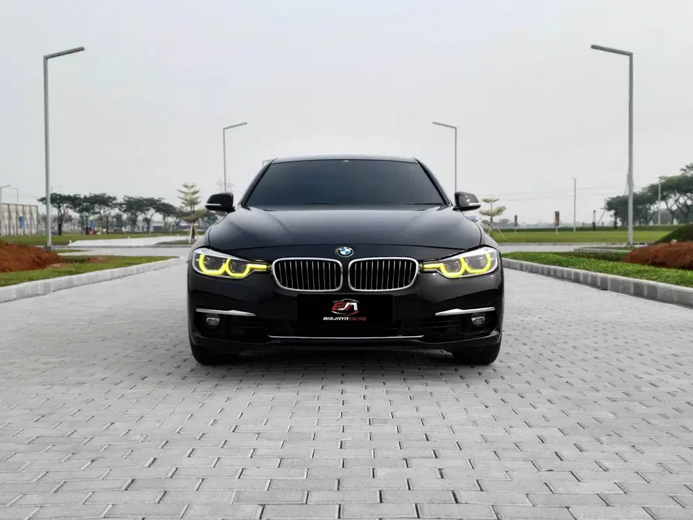2019 BMW F30 320i 2018 LCI LUXURY 2020 PAJAK PANJANG KONDISI LIMITED